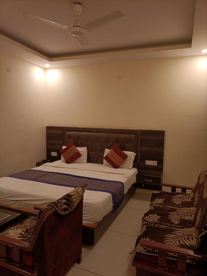 Hotel Aerotech Near Igi Airport Νέο Δελχί Εξωτερικό φωτογραφία