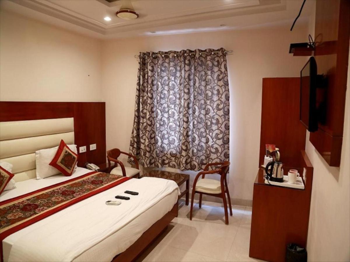 Hotel Aerotech Near Igi Airport Νέο Δελχί Εξωτερικό φωτογραφία